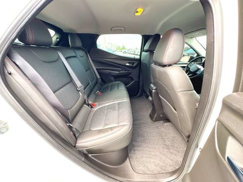 Used 2023 Chevrolet Bolt EUV LT w/ Convenience Package FWD image 26