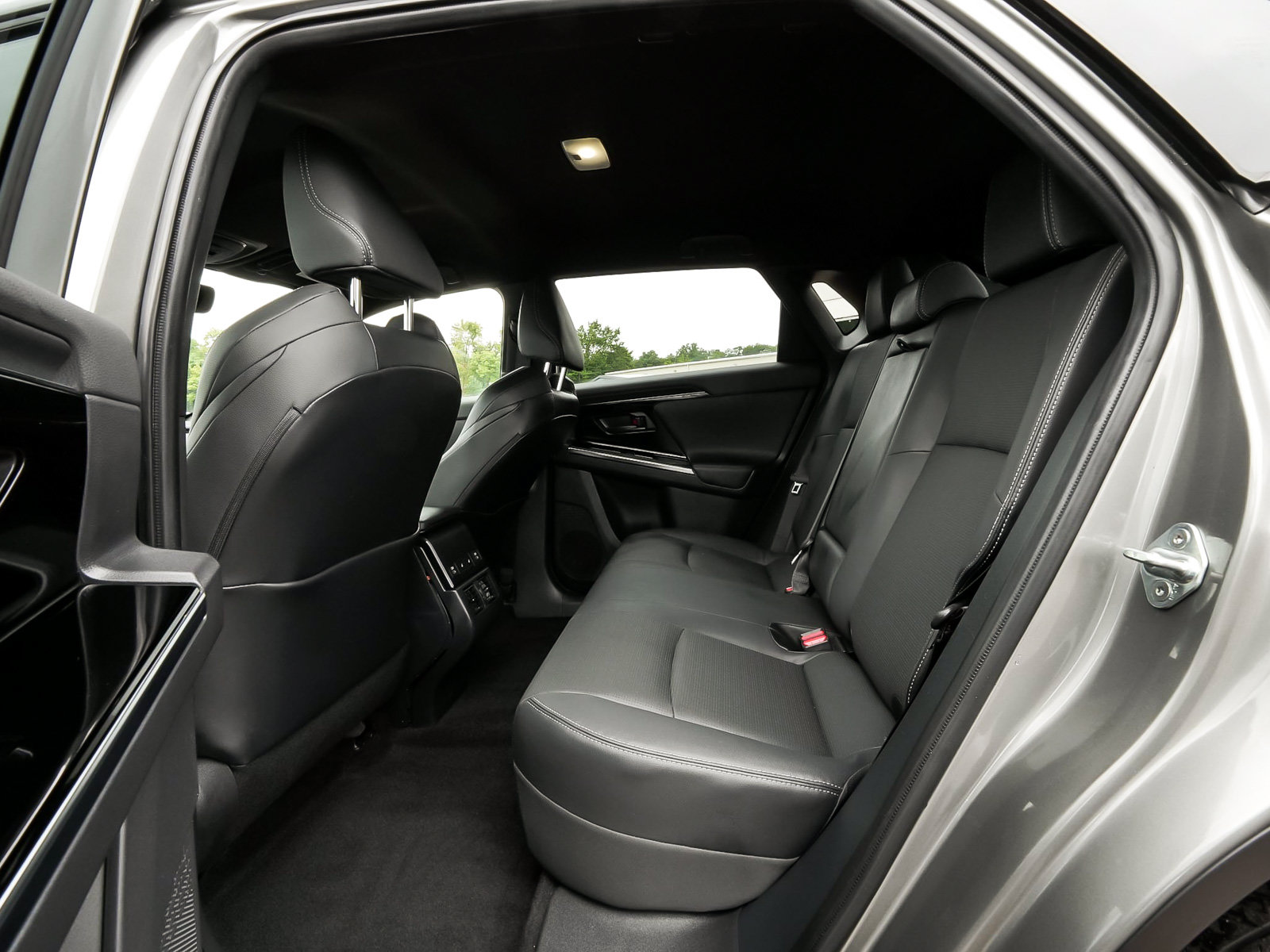 Used 2023 Subaru Solterra AWD image 35