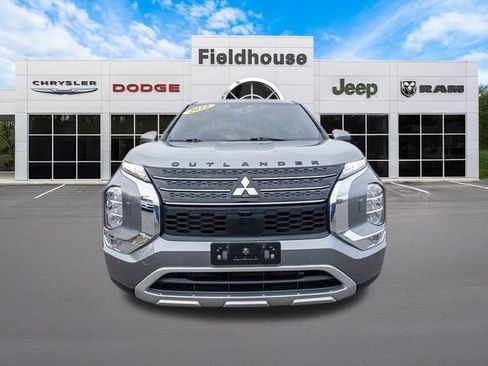 Used 2022 Mitsubishi Outlander SE image 9