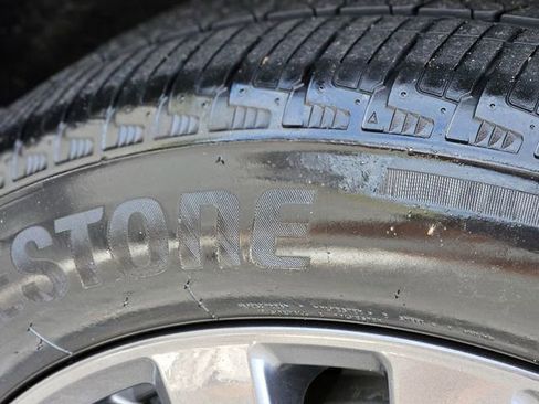 Certified 2022 Nissan Pathfinder SL w/ SL Premium Package image 11