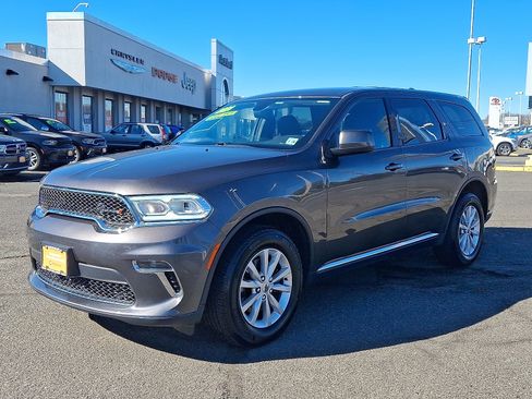 Certified 2021 Dodge Durango SXT w/ 3rd Row Seating Group image 3