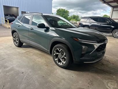 Used 2025 Chevrolet Trax LT
