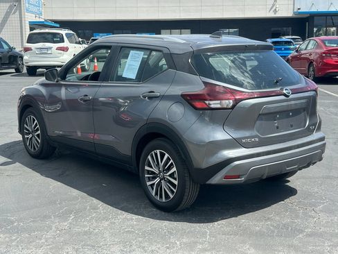 Used 2021 Nissan Kicks SV FWD image 7