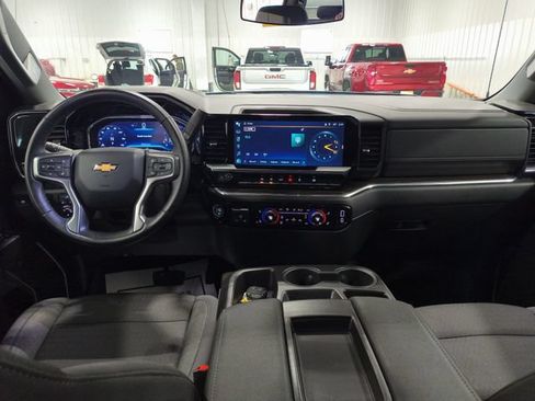 Used 2024 Chevrolet Silverado 1500 LT w/ Protection Package AWD/4WD image 9