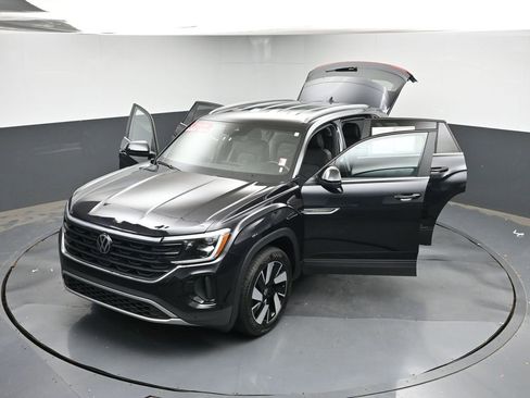 Used 2026 Volkswagen Atlas Cross Sport SE AWD/4WD image 47