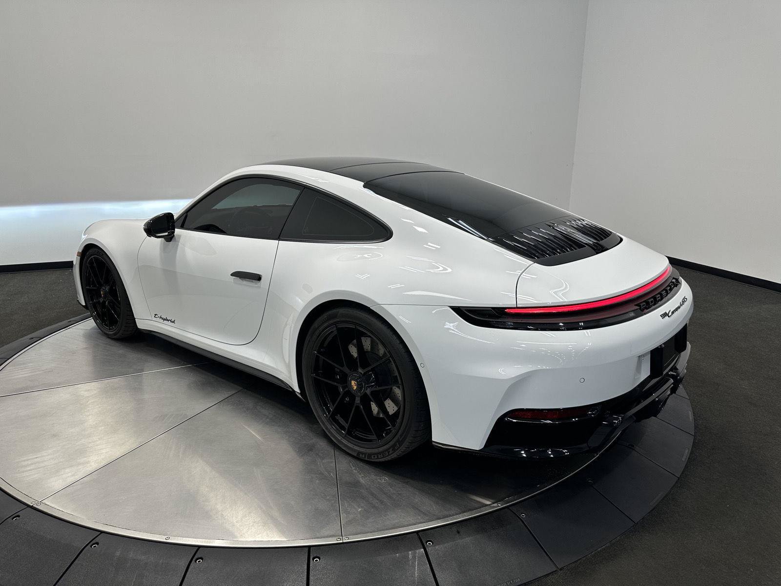 Certified 2026 Porsche 911 Carrera 4 GTS AWD/4WD image 3