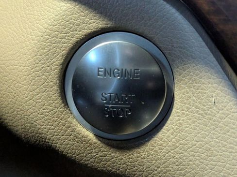 Used 2014 Mercedes-Benz ML 350 4MATIC image 29