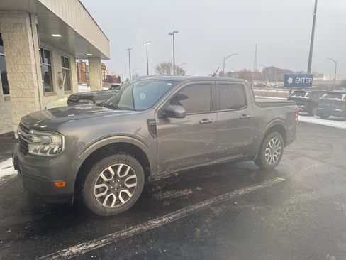 Used 2022 Ford Maverick Lariat w/ Lariat Luxury Package image 2