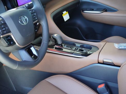 New 2026 Toyota Crown Signia AWD/4WD image 22