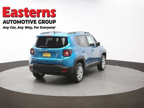 Used 2022 Jeep Renegade Latitude w/ Convenience Group AWD/4WD image 40
