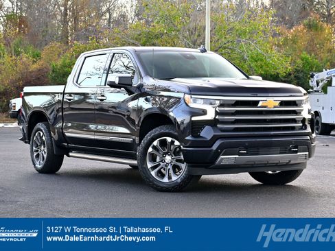 Used 2023 Chevrolet Silverado 1500 High Country w/ Technology Package image 1