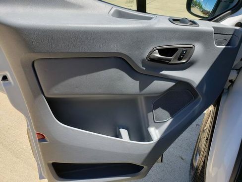 Used 2017 Ford Transit 150 130 Low Roof RWD image 12
