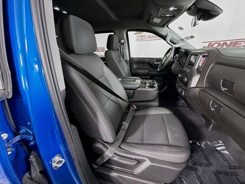 Used 2022 Chevrolet Silverado 1500 Custom w/ LPO, Dark Essentials Package AWD/4WD image 28
