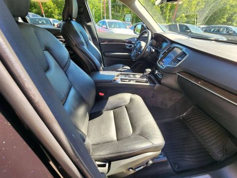 Used 2019 Volvo XC90 T6 Momentum w/ Advanced Package AWD/4WD image 18