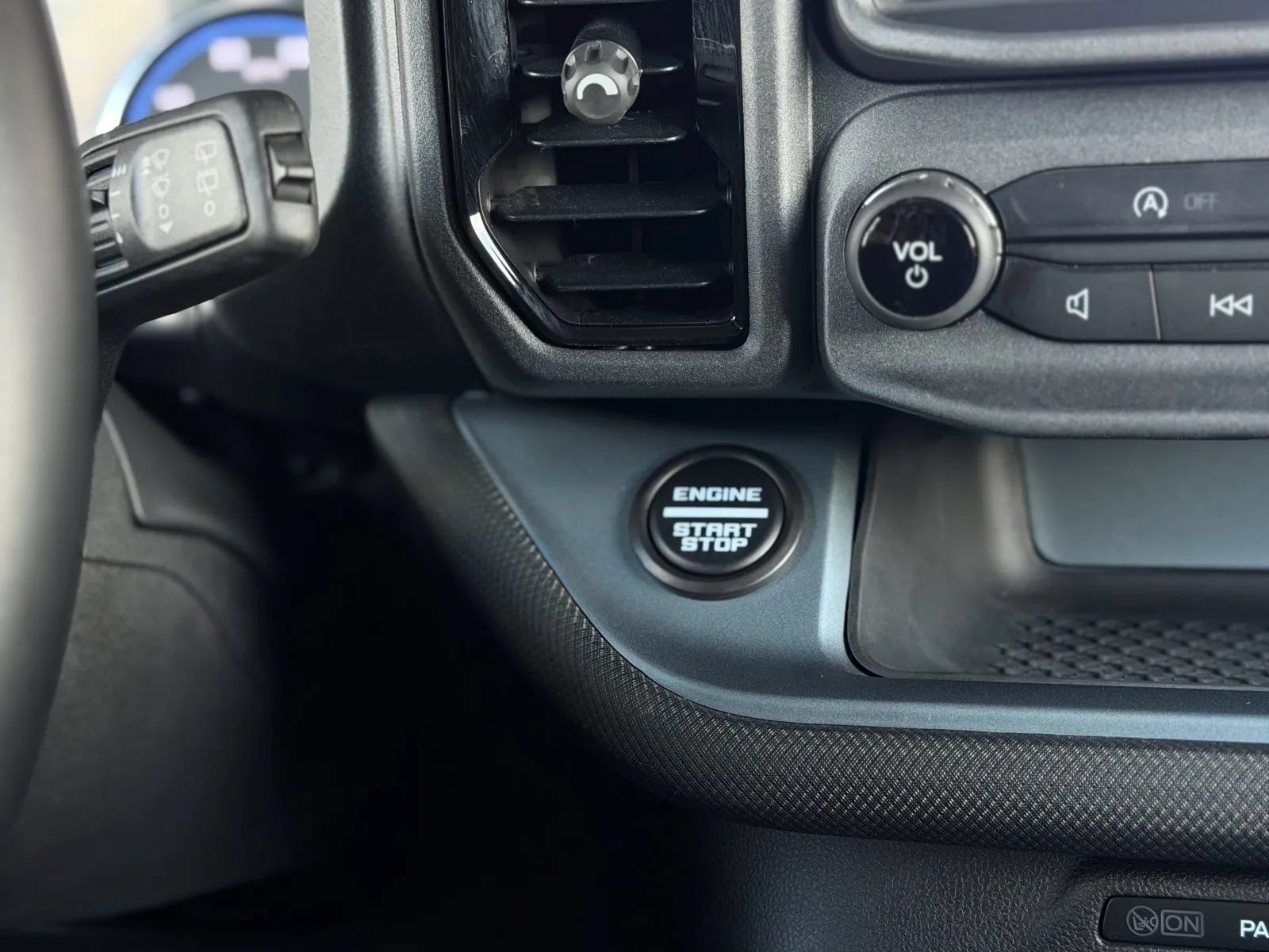 Used 2024 Ford Bronco Sport Badlands AWD/4WD image 34