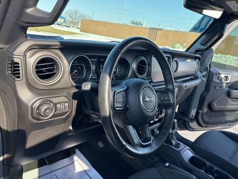 Used 2022 Jeep Wrangler Unlimited Sport image 45