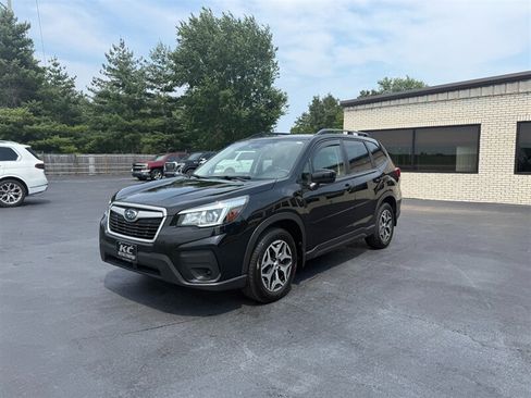 Used 2019 Subaru Forester Premium w/ All-Weather Package AWD/4WD image 1