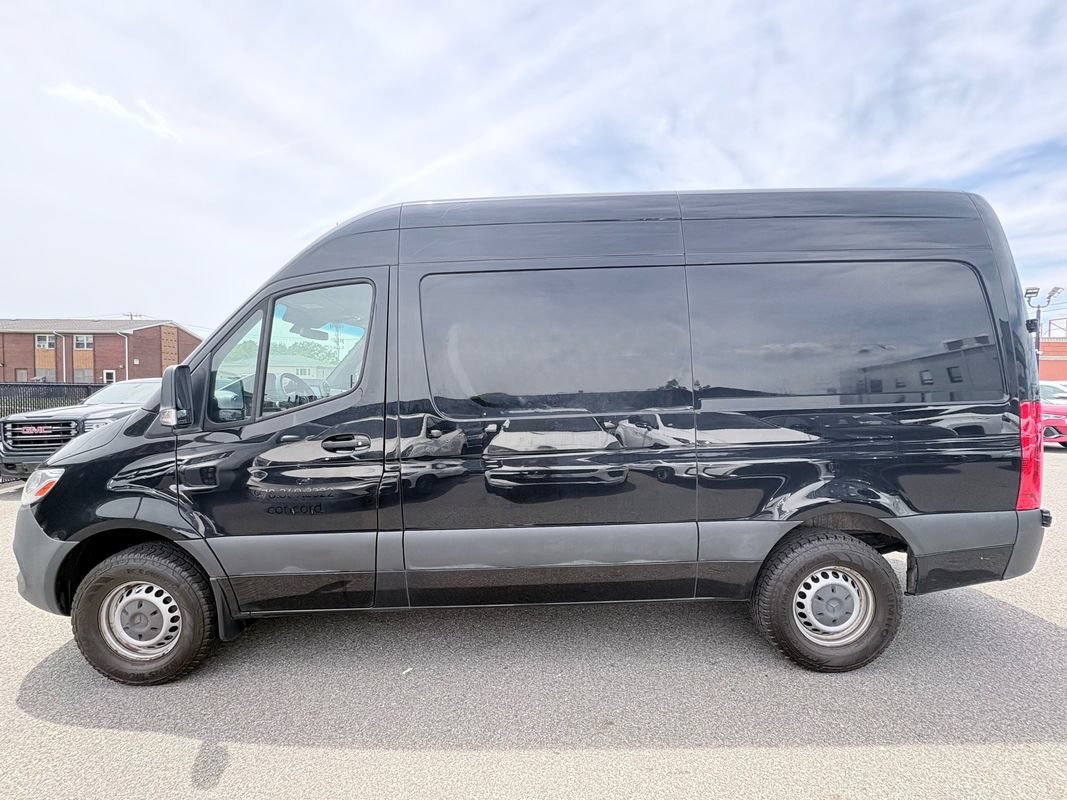Used 2019 Mercedes-Benz Sprinter 1500 image 4