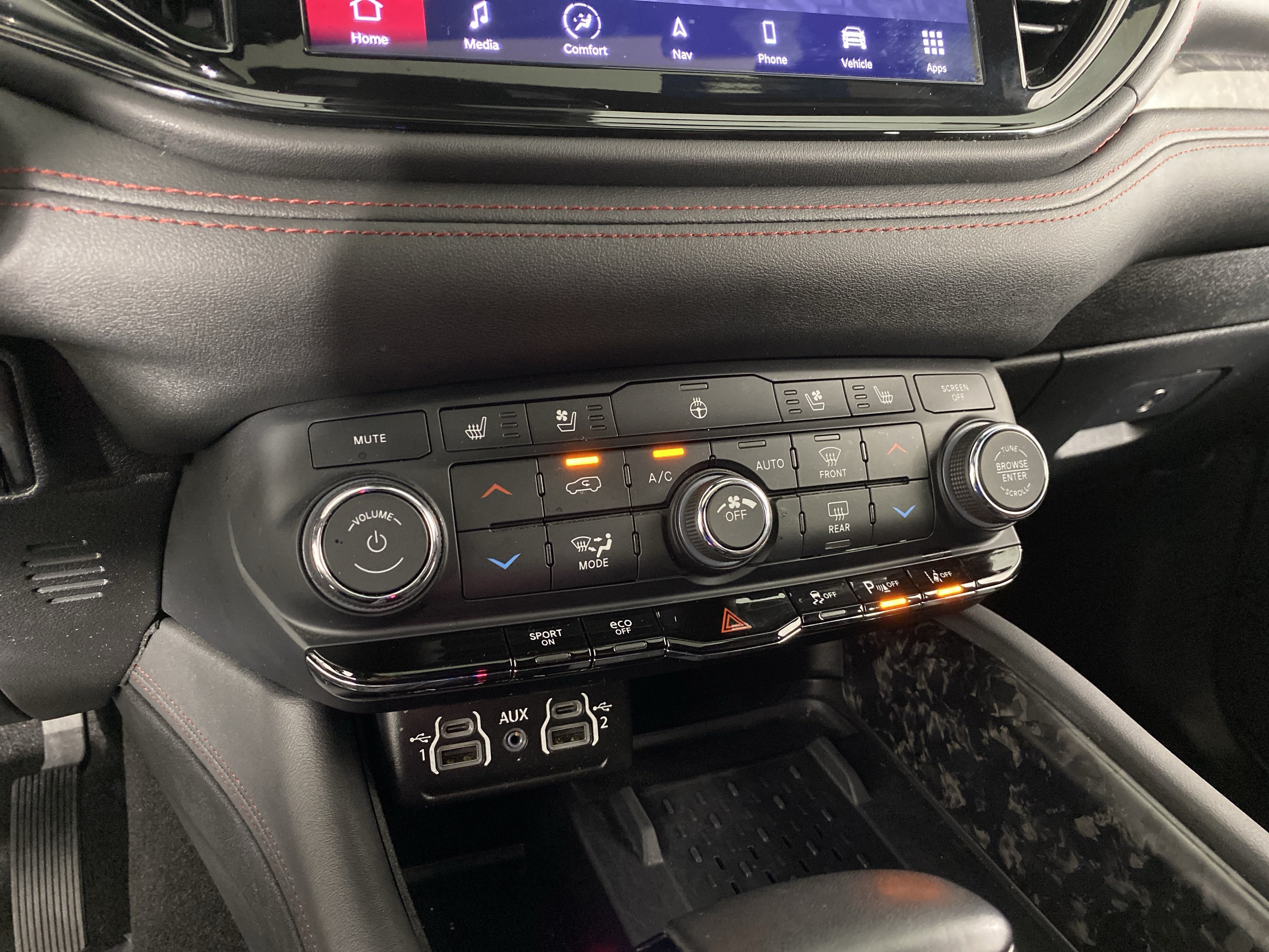 Used 2025 Dodge Durango R/T AWD/4WD image 42