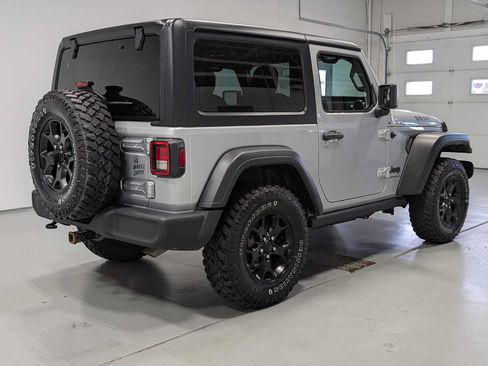 Used 2023 Jeep Wrangler Sport AWD/4WD image 8