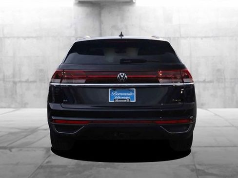 New 2026 Volkswagen Atlas Cross Sport SE image 6