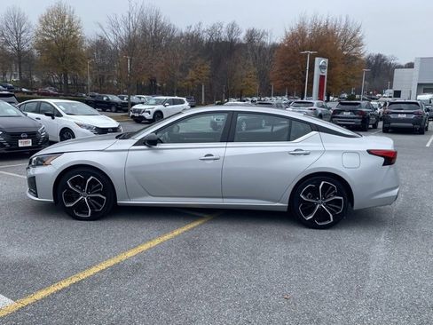 Certified 2024 Nissan Altima 2.5 SR image 4