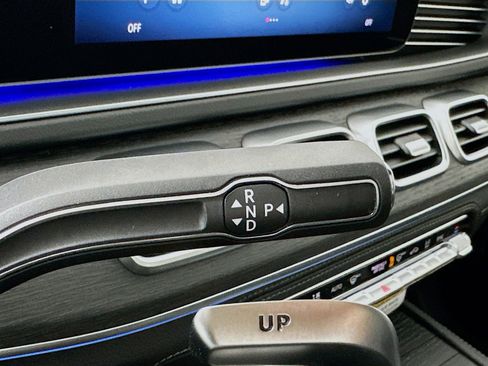 New 2026 Mercedes-Benz GLE 53 AMG 4MATIC image 18