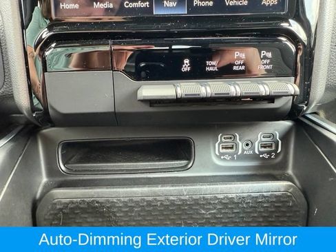 Used 2023 RAM 1500 Big Horn AWD/4WD image 30