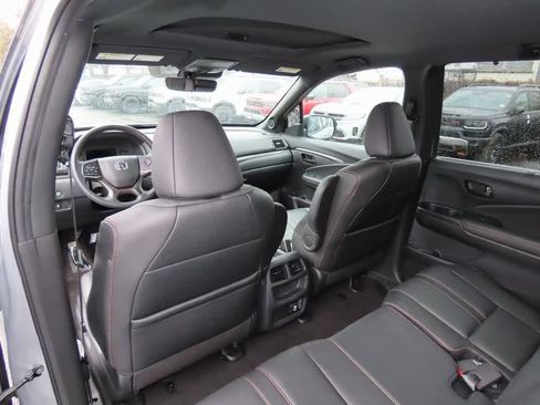 Certified 2023 Honda Passport TrailSport image 14