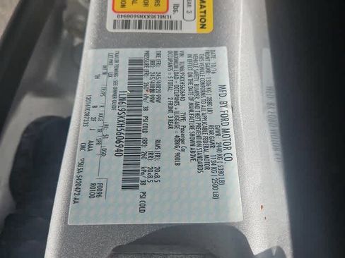 Used 2017 Lincoln Continental Select FWD image 19
