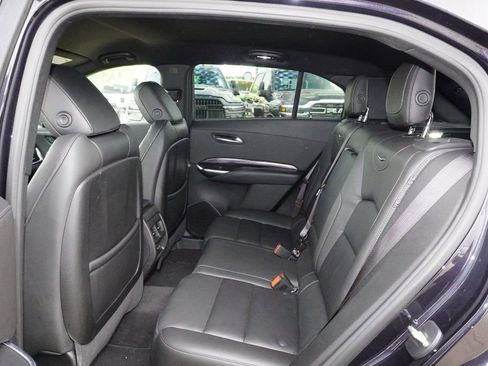 Used 2023 Cadillac XT4 Luxury w/ Cold Weather Package FWD image 10
