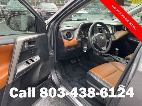 Used 2017 Toyota RAV4 Platinum FWD image 5