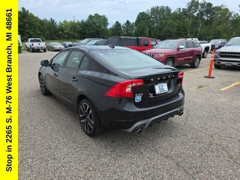 Used 2018 Volvo S60 T5 Dynamic w/ Vision Package FWD image 10