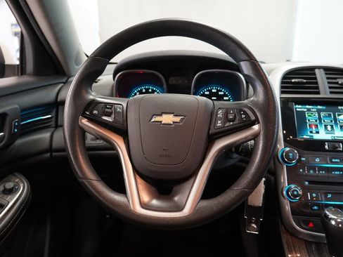 Used 2015 Chevrolet Malibu LT w/ Power Convenience Package FWD image 16