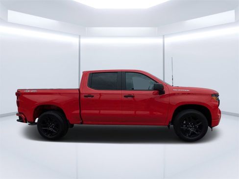 New 2025 Chevrolet Silverado 1500 Custom image 2