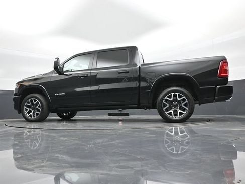 Used 2025 RAM 1500 Laramie AWD/4WD image 37