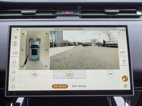 Used 2025 Land Rover Range Rover Sport Dynamic SE AWD/4WD image 18