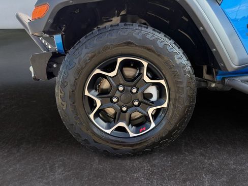 Used 2021 Jeep Wrangler Unlimited Sport AWD/4WD image 9