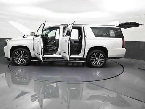 Used 2020 GMC Yukon XL Denali w/ Denali Ultimate Package RWD image 34