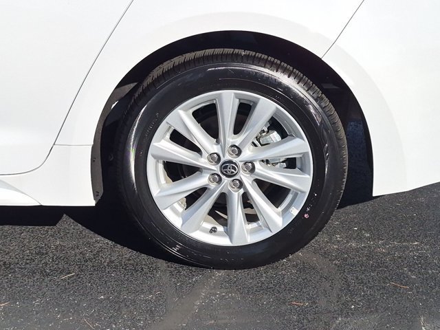 Certified 2025 Toyota Corolla LE w/ LE Premium Package FWD image 8