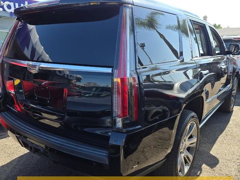 Used 2018 Cadillac Escalade Premium Luxury image 5
