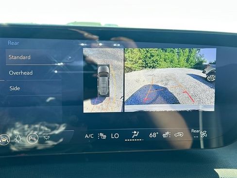Used 2025 Buick Enclave Preferred AWD/4WD image 34
