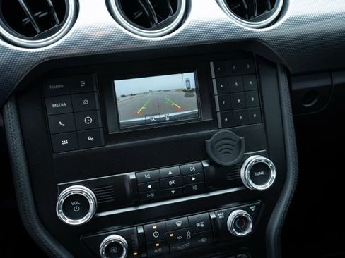 Used 2019 Ford Mustang GT image 19