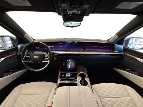 New 2026 Cadillac Escalade ESV Platinum Luxury image 24