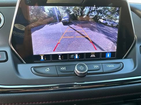 Used 2021 Chevrolet Blazer RS w/ Enhanced Convenience Package FWD image 17
