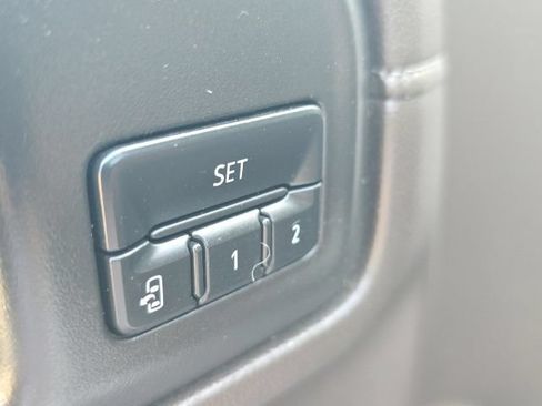 Used 2022 GMC Sierra 2500 Denali w/ Technology Package AWD/4WD image 25