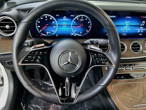 Used 2022 Mercedes-Benz E 350 Sedan image 11