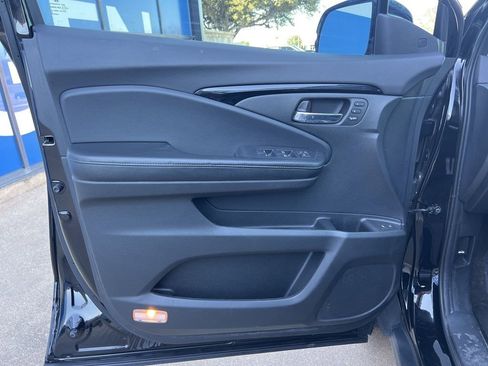 Used 2019 Honda Pilot Touring image 28