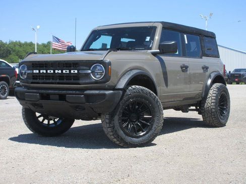 New 2026 Ford Bronco 4-Door AWD/4WD image 7