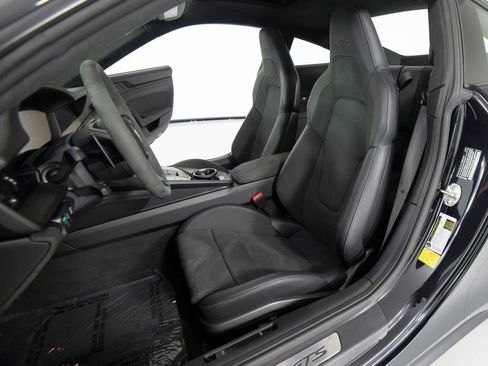 Certified 2025 Porsche 911 Carrera 4 GTS AWD/4WD image 17